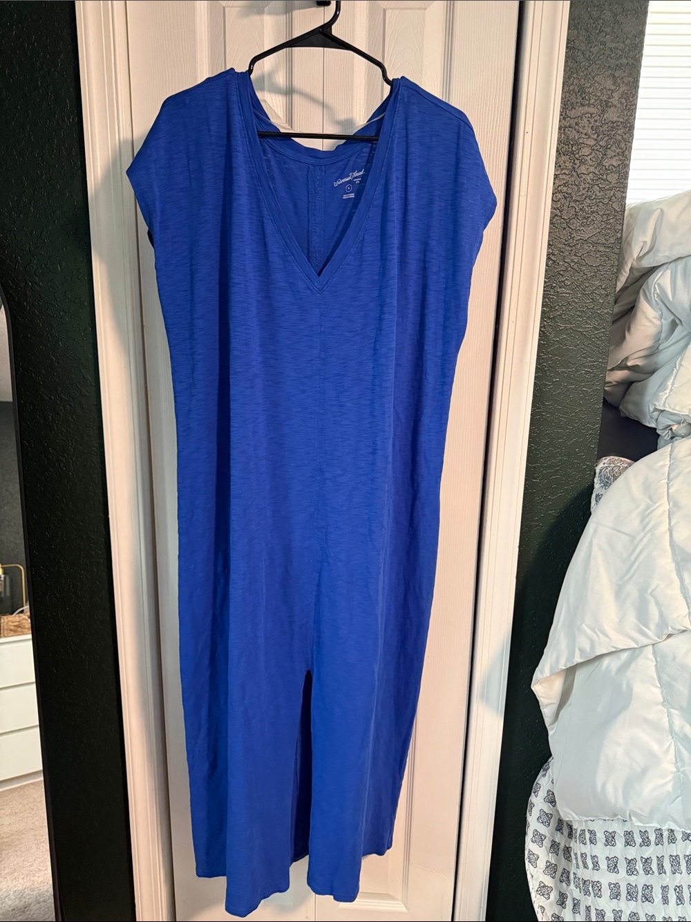 Universal Thread Blue Scoop Neck Tank Top
